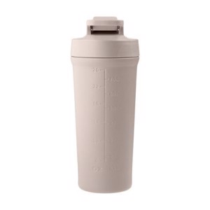 AyaogIda_Shaker-Bottle-Nemmegaver